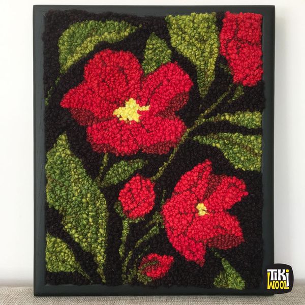 Wall hanging hooked rug